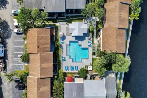 $439,900 | 1953 Northeast 15th Avenue, Fort Lauderdale, FL 33305