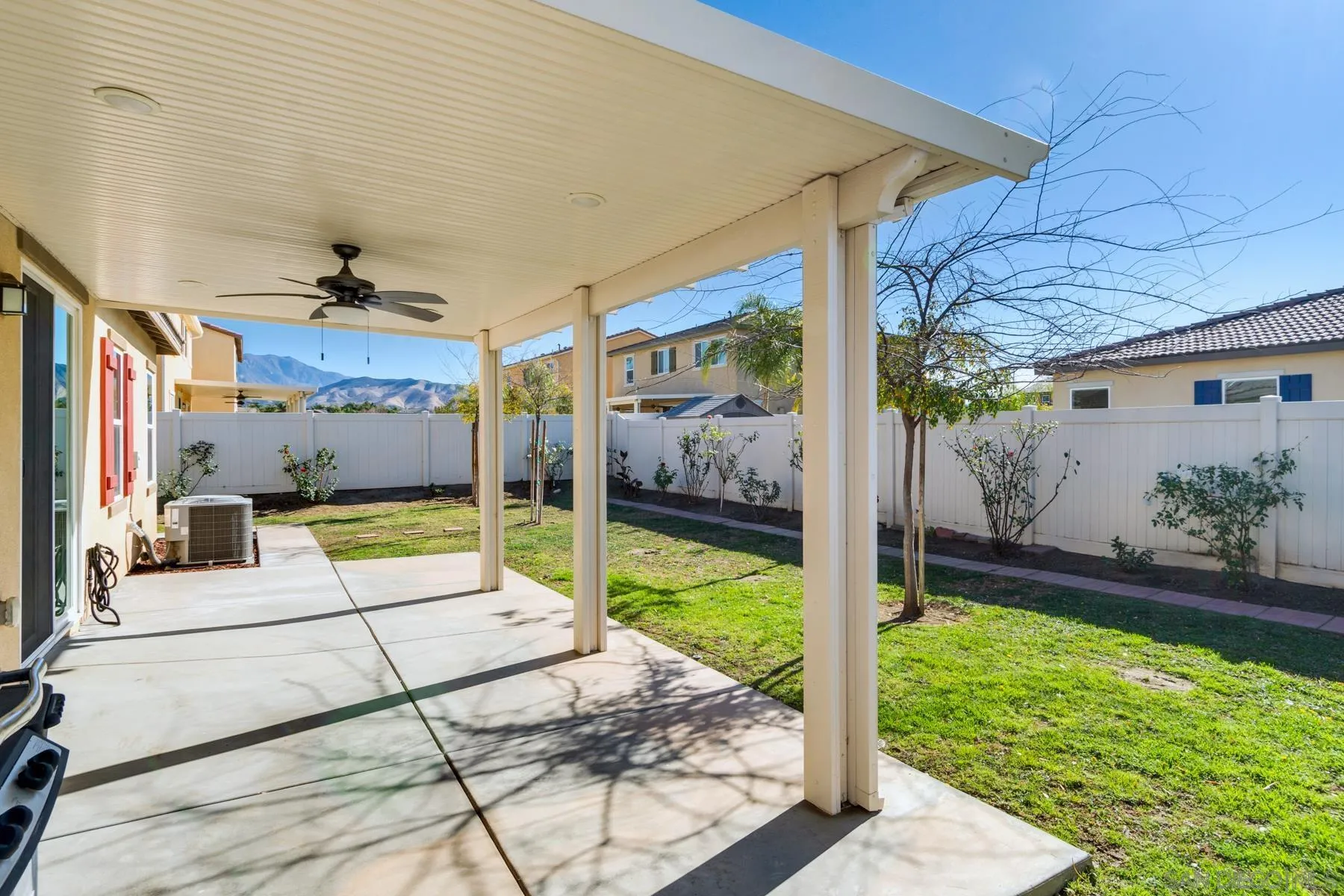 1484 Wicklow Avenue Redlands, CA 92374 - Photo 25 of 35 a view of swimming pool