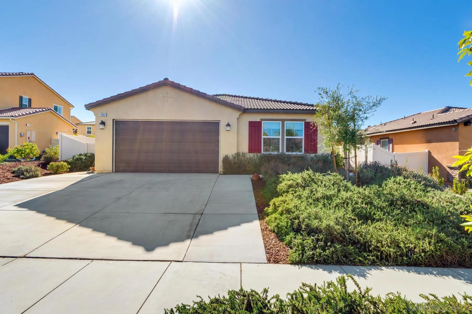 1484 Wicklow Avenue Redlands, CA 92374 - Photo 35 of 35 a front view of a house with garden
