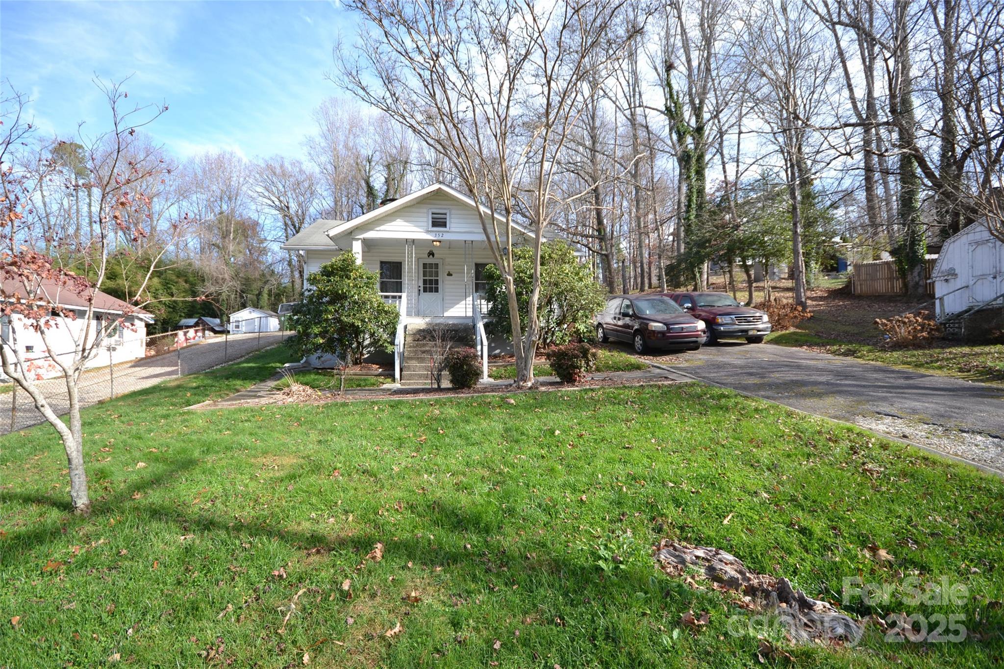 352 London Road Asheville, NC 28803 - Photo 5 of 16