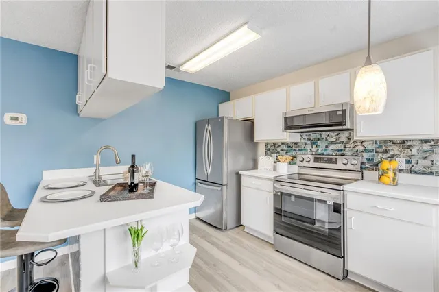 $1,595 | 1601 Big Tree Road, Unit 807, Daytona Beach, FL 32119