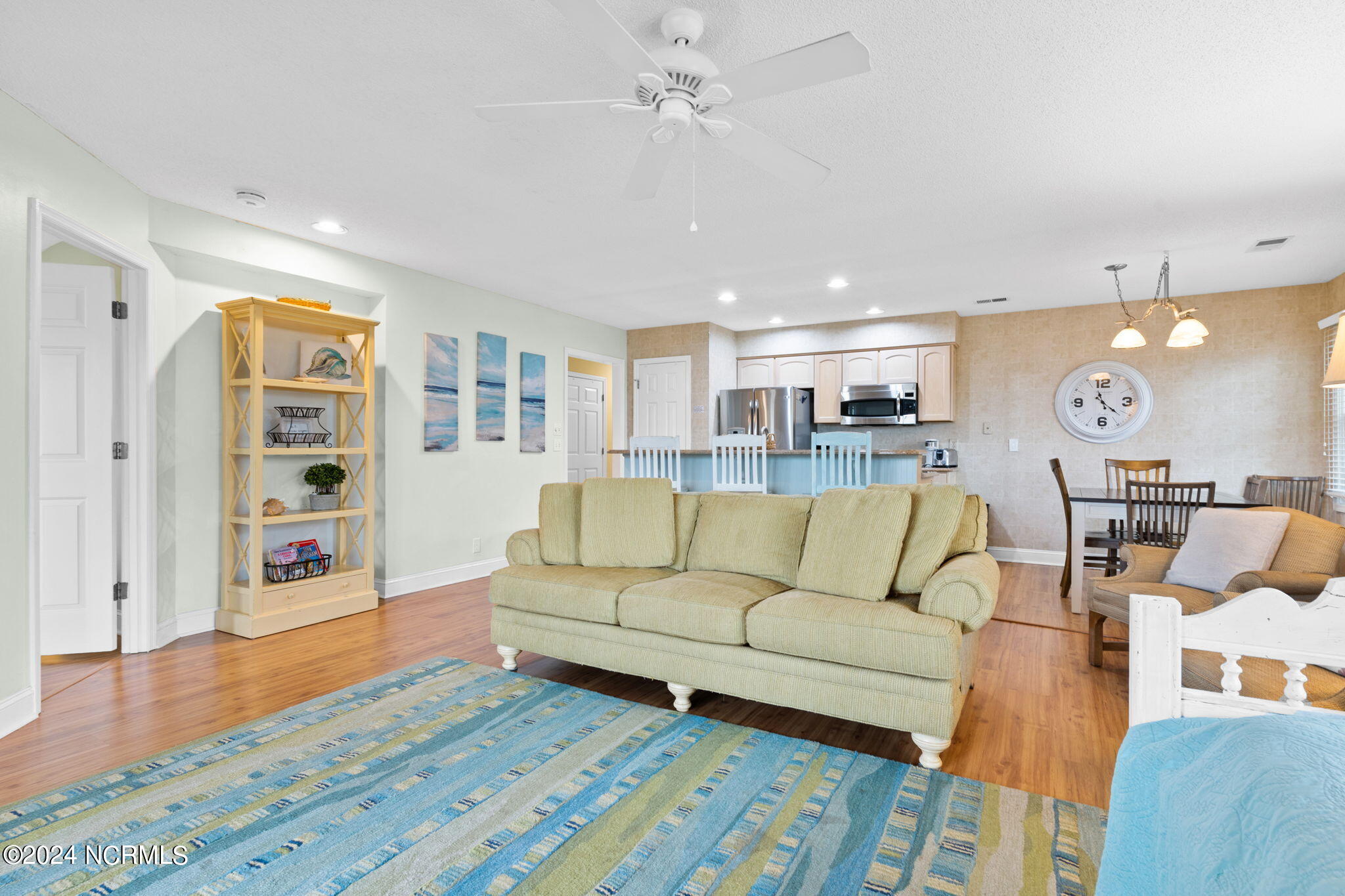 227 Clubhouse Road, Unit 1 Sunset Beach, NC 28468 - Photo 8 of 79 www.kahunaphoto.com (23 of 41)