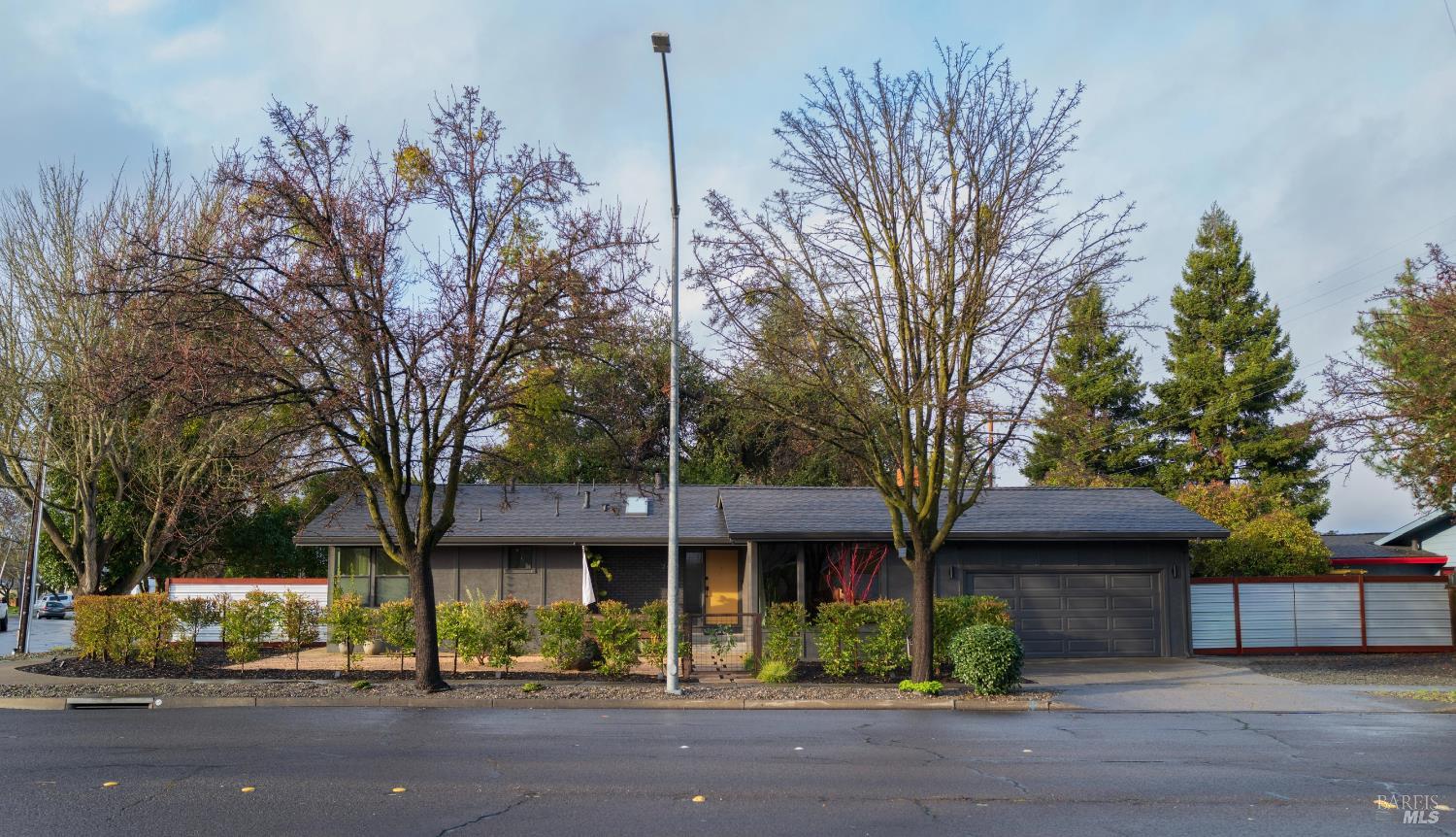 2440 Redwood Road Napa, CA 94558 - Photo 2 of 35 Gallery Image 2