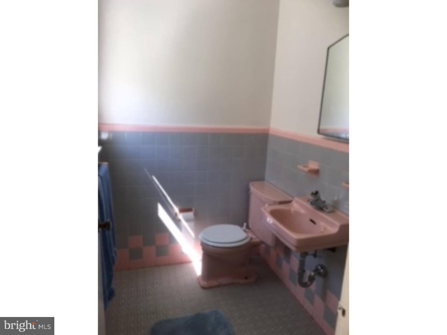 9960 Verree Road Philadelphia, PA 19115 - Photo 14 of 21 Bathroom