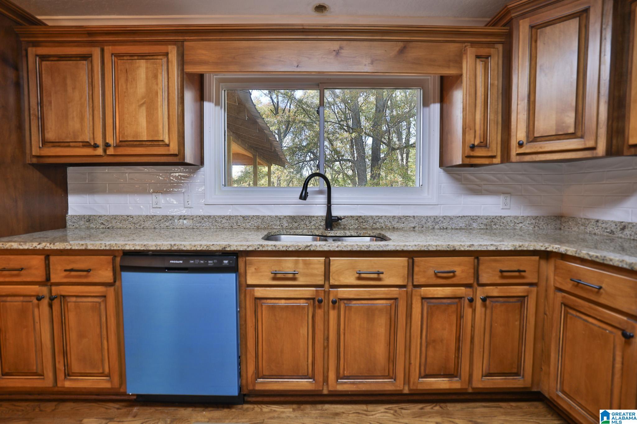 319 Henderson Road Lincoln, AL 35096 - Photo 21 of 49