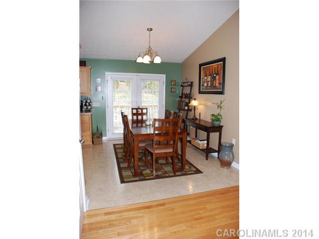 2137 Olde Farm Road Southeast Hudson, NC 28638 - Photo 5 of 16 Gallery Image 5
