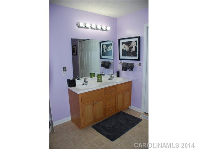 2137 Olde Farm Road Southeast Hudson, NC 28638 - Photo 10 of 16 Gallery Image 10