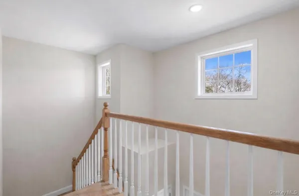 $849,000 | 32 Florida Avenue, Medford, NY 11763