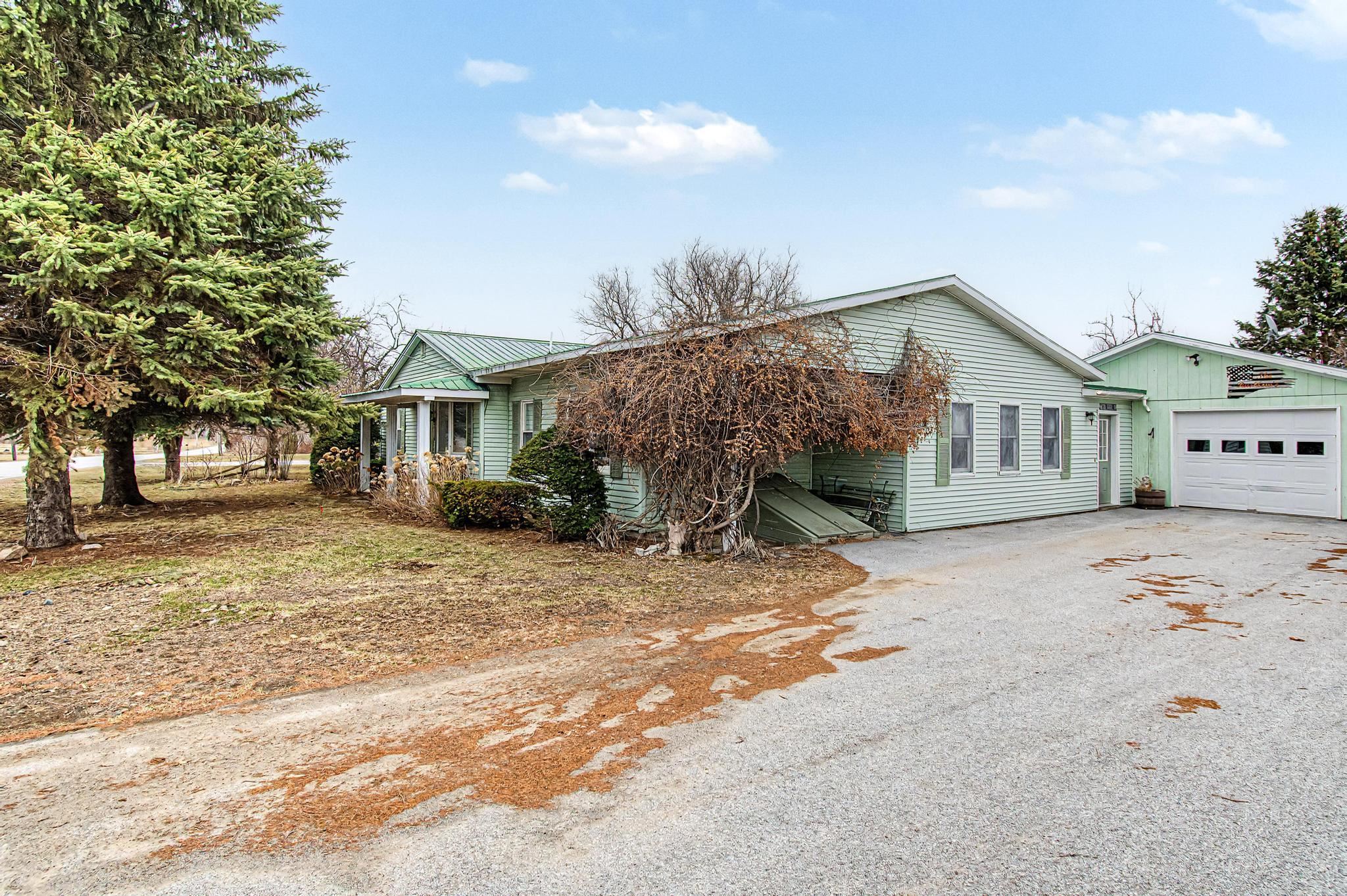 93 Middle Road Swanton, VT 05488 - Photo 1 of 43