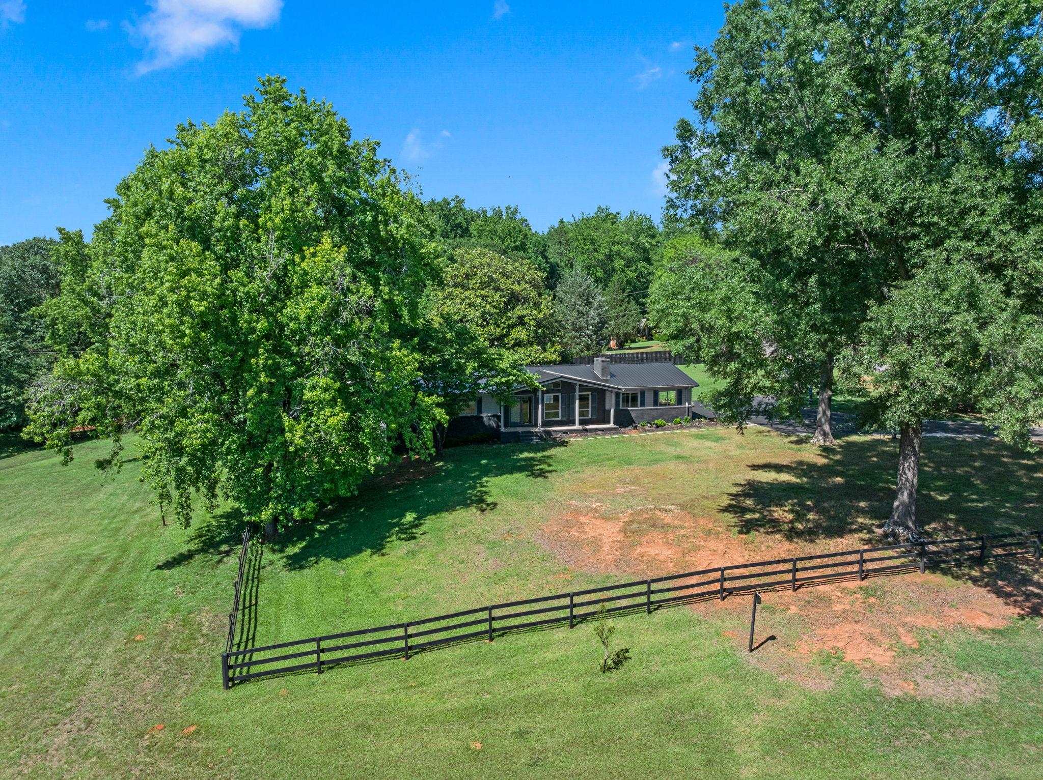 1064 Knollwood Acres Road Boiling Springs, SC 29316 - Photo 3 of 30