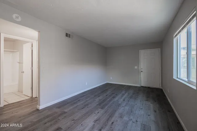 $895 | 9606 North 11th Avenue, Unit 104, Phoenix, AZ 85021