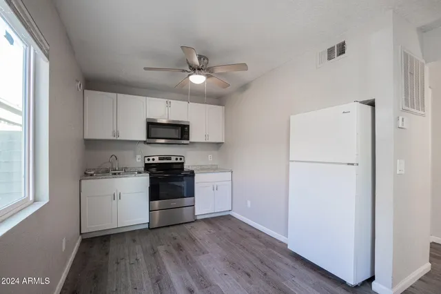 $895 | 9606 North 11th Avenue, Unit 104, Phoenix, AZ 85021