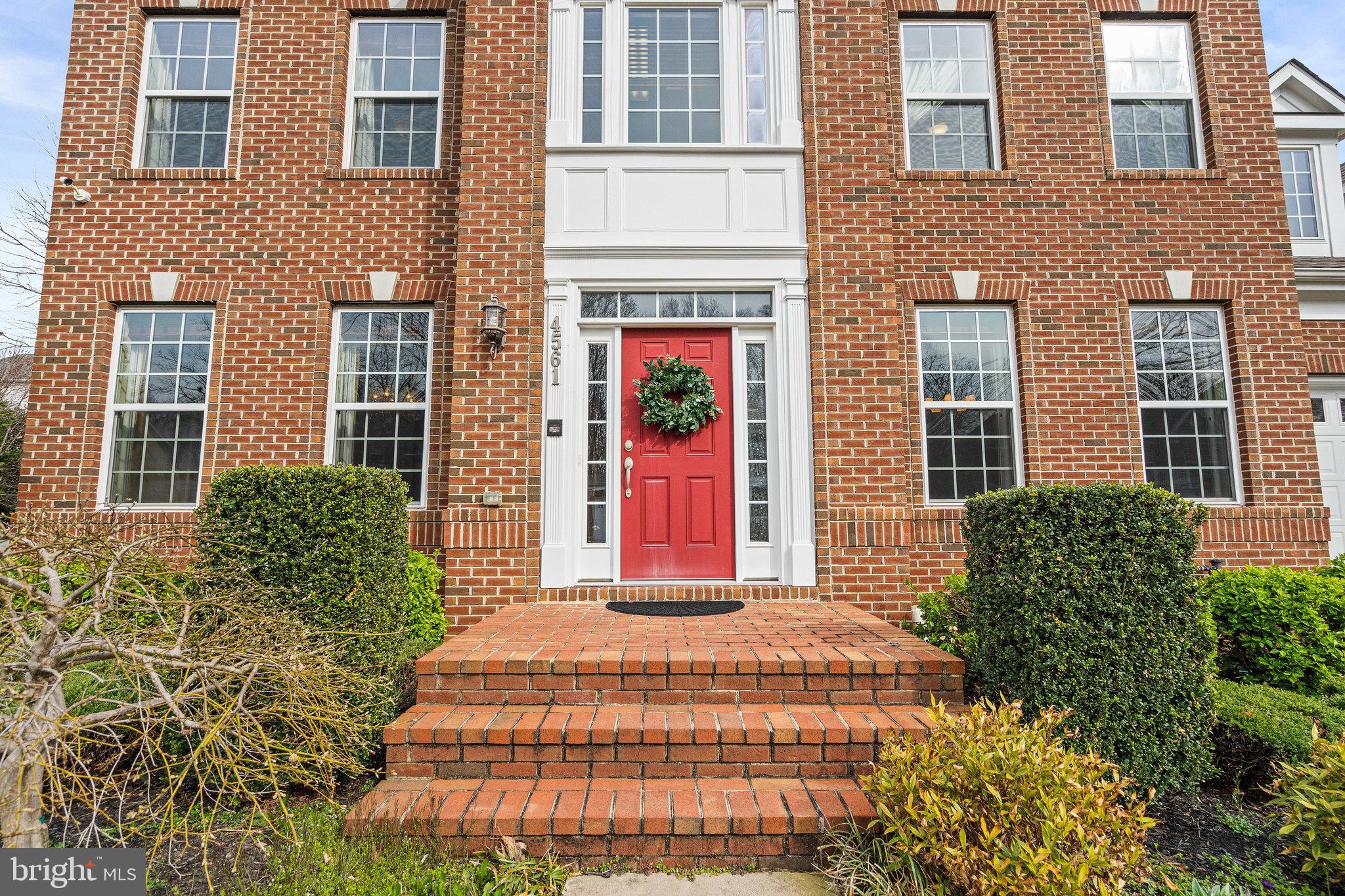4561 Rona Place Fairfax, VA 22030 - Photo 7 of 78 Front entrance