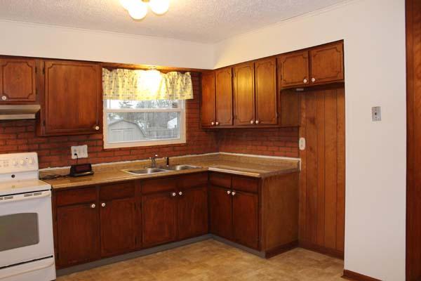 357 Smith Road Columbus, OH 43228 - Photo 11 of 37 Gallery Image 11