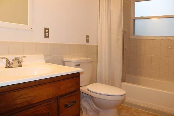 357 Smith Road Columbus, OH 43228 - Photo 13 of 37 Gallery Image 13