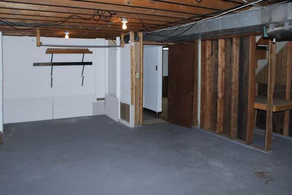 357 Smith Road Columbus, OH 43228 - Photo 27 of 37 Gallery Image 27