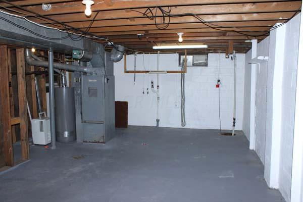 357 Smith Road Columbus, OH 43228 - Photo 28 of 37 Gallery Image 28