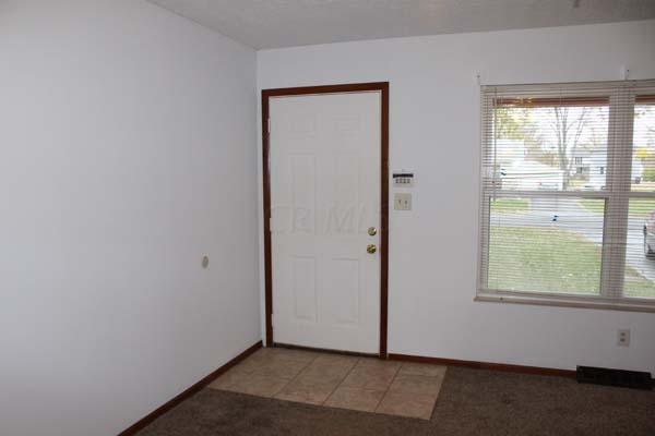 357 Smith Road Columbus, OH 43228 - Photo 4 of 37 Gallery Image 4