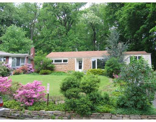 2527 Collins Road Pittsburgh, PA 15235 - Photo 1 of 18 Exterior Front.