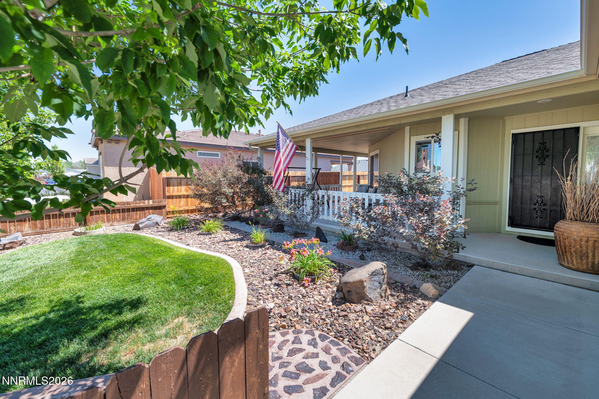 806 Karry Way Fallon, NV 89406 - Photo 2 of 27 19-web-or-mls-18