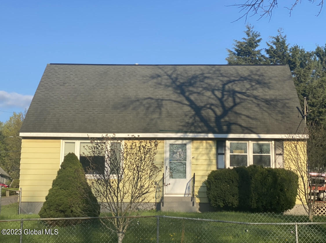 144 New Turnpike Road Troy, NY 12182 - Photo 5 of 13 5