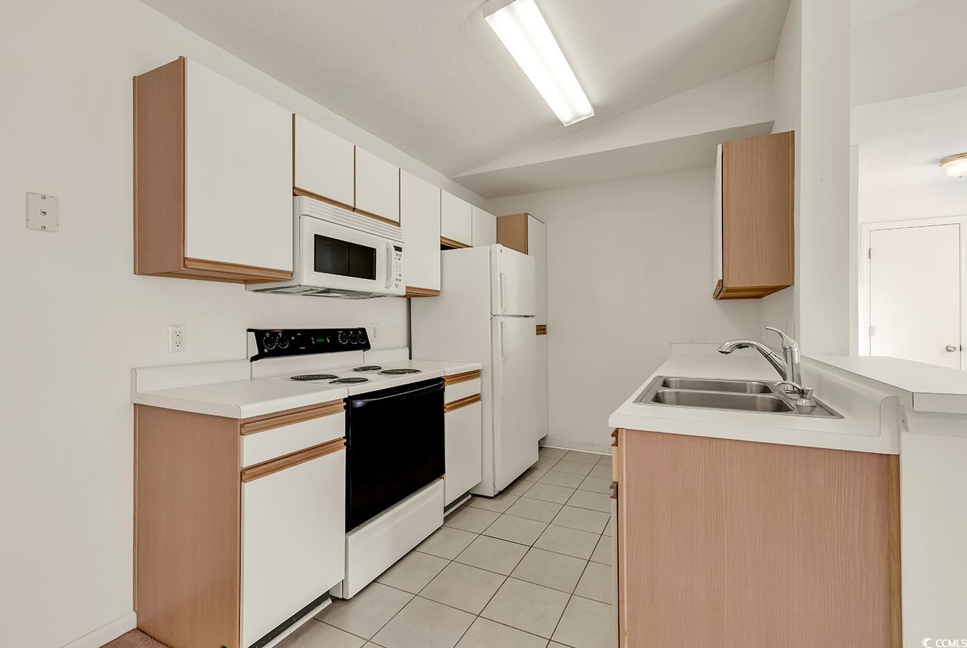 8553 Hopkins Circle, Unit E Surfside Beach, SC 29575 - Photo 11 of 36