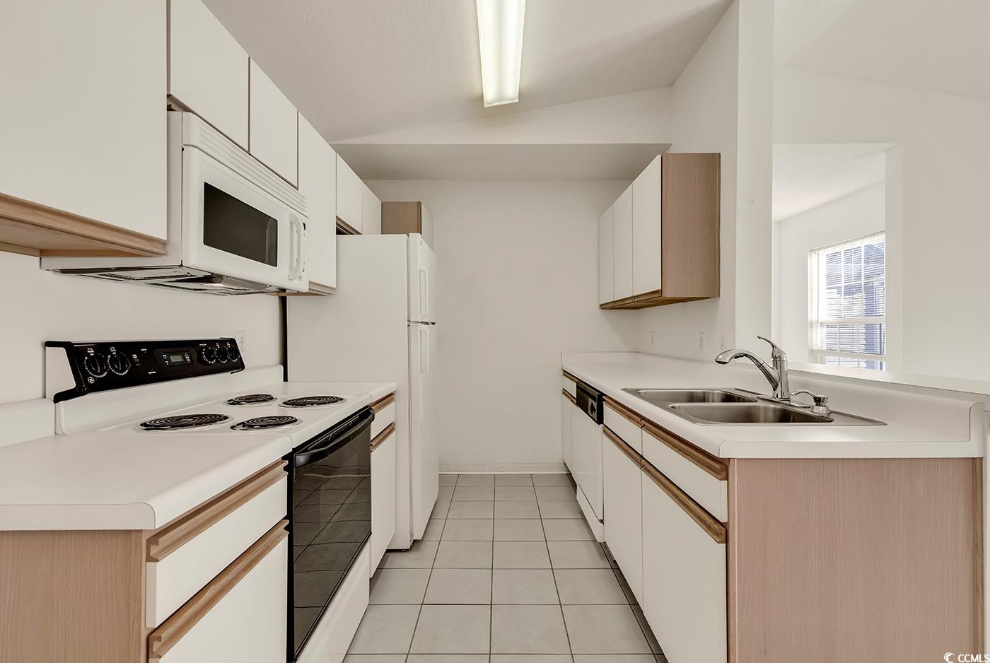 8553 Hopkins Circle, Unit E Surfside Beach, SC 29575 - Photo 12 of 36