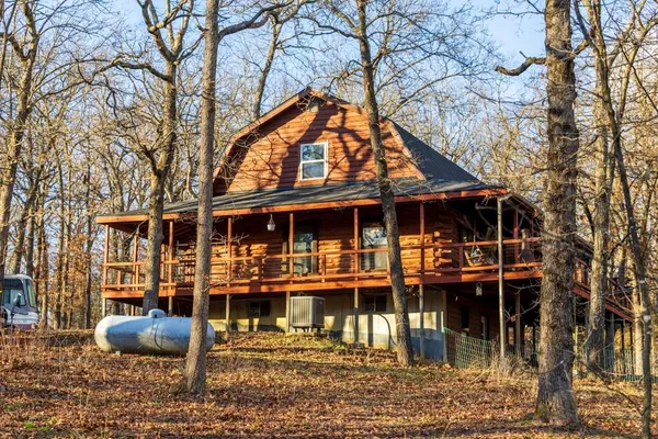 $540,000 | 25594 Hidden Valley Avenue, Warsaw, MO 65355