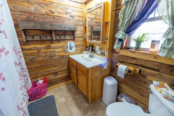 $540,000 | 25594 Hidden Valley Avenue, Warsaw, MO 65355