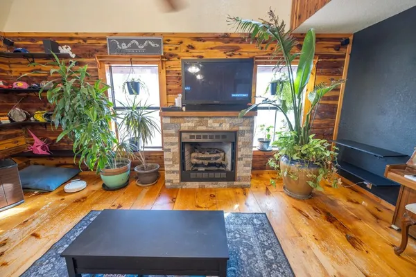 $540,000 | 25594 Hidden Valley Avenue, Warsaw, MO 65355