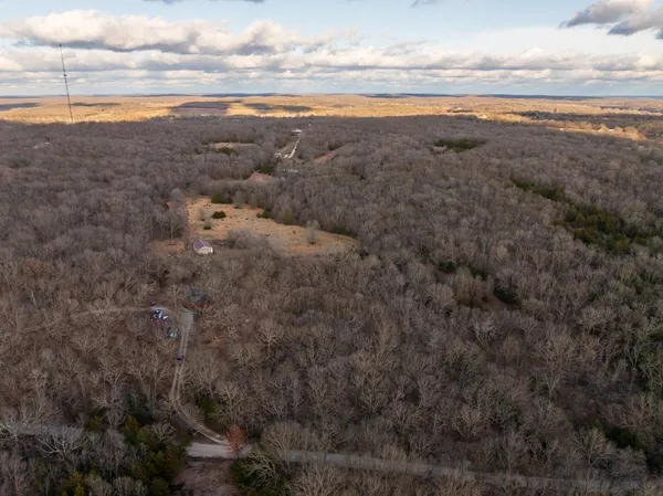 $540,000 | 25594 Hidden Valley Avenue, Warsaw, MO 65355