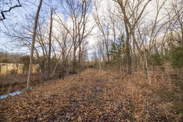 $540,000 | 25594 Hidden Valley Avenue, Warsaw, MO 65355