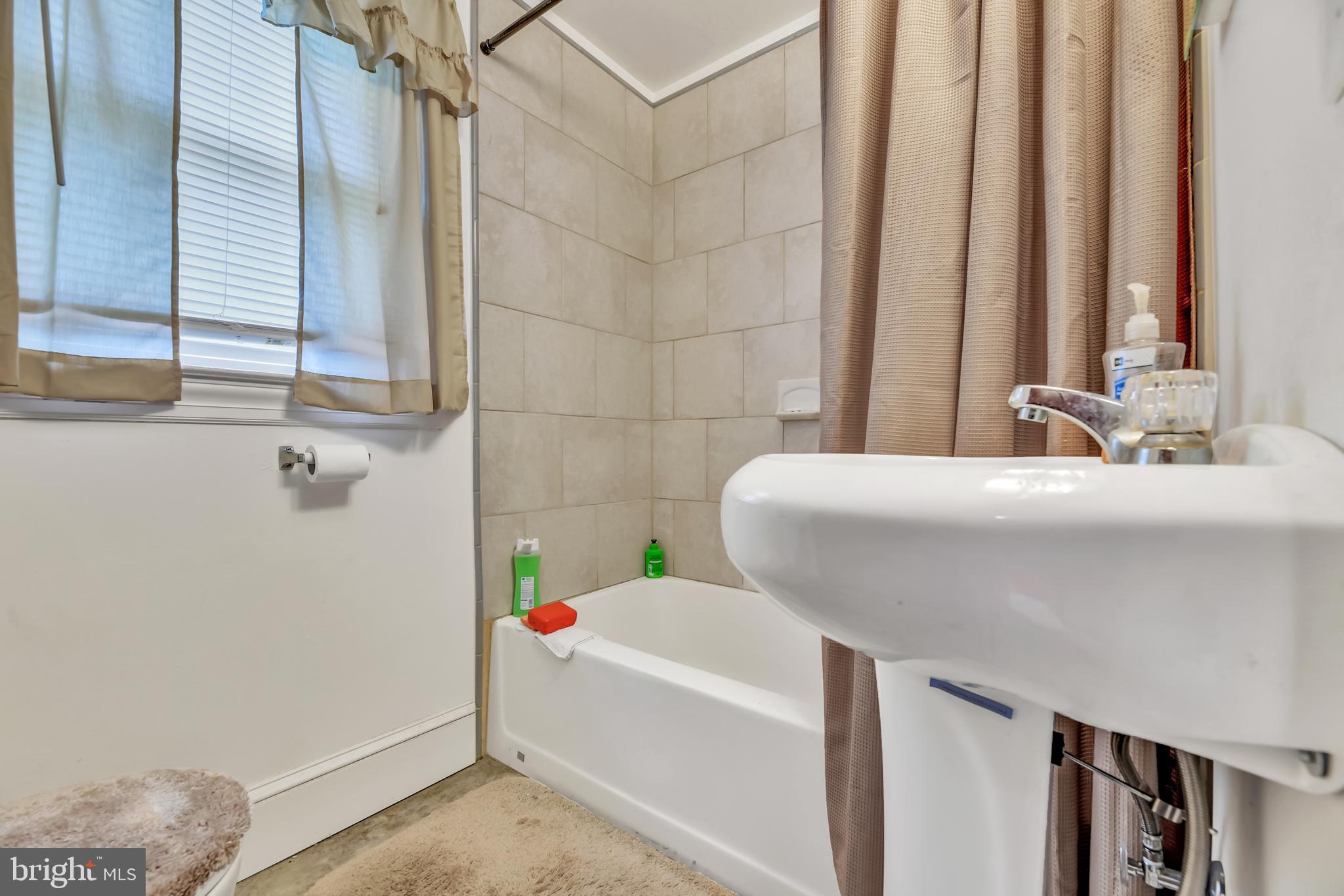 15 Timber Grove Road Owings Mills, MD 21117 - Photo 18 of 27 Gallery Image 18