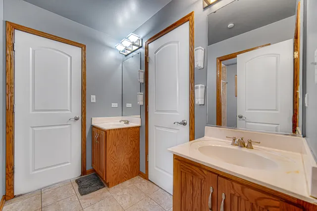 $480,000 | 21131 Vivienne Drive, Matteson, IL 60443