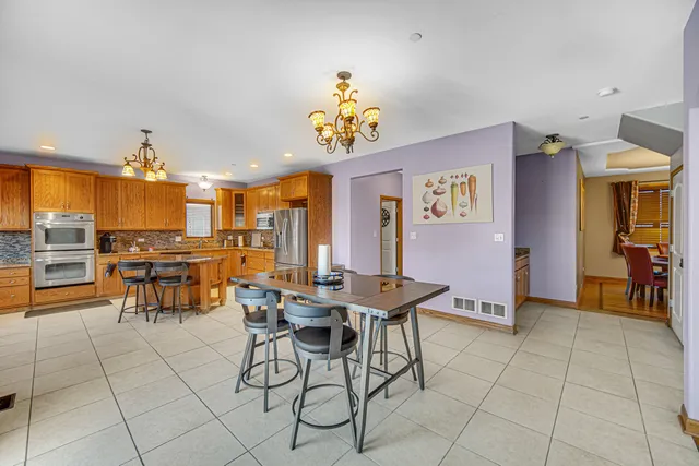 $480,000 | 21131 Vivienne Drive, Matteson, IL 60443