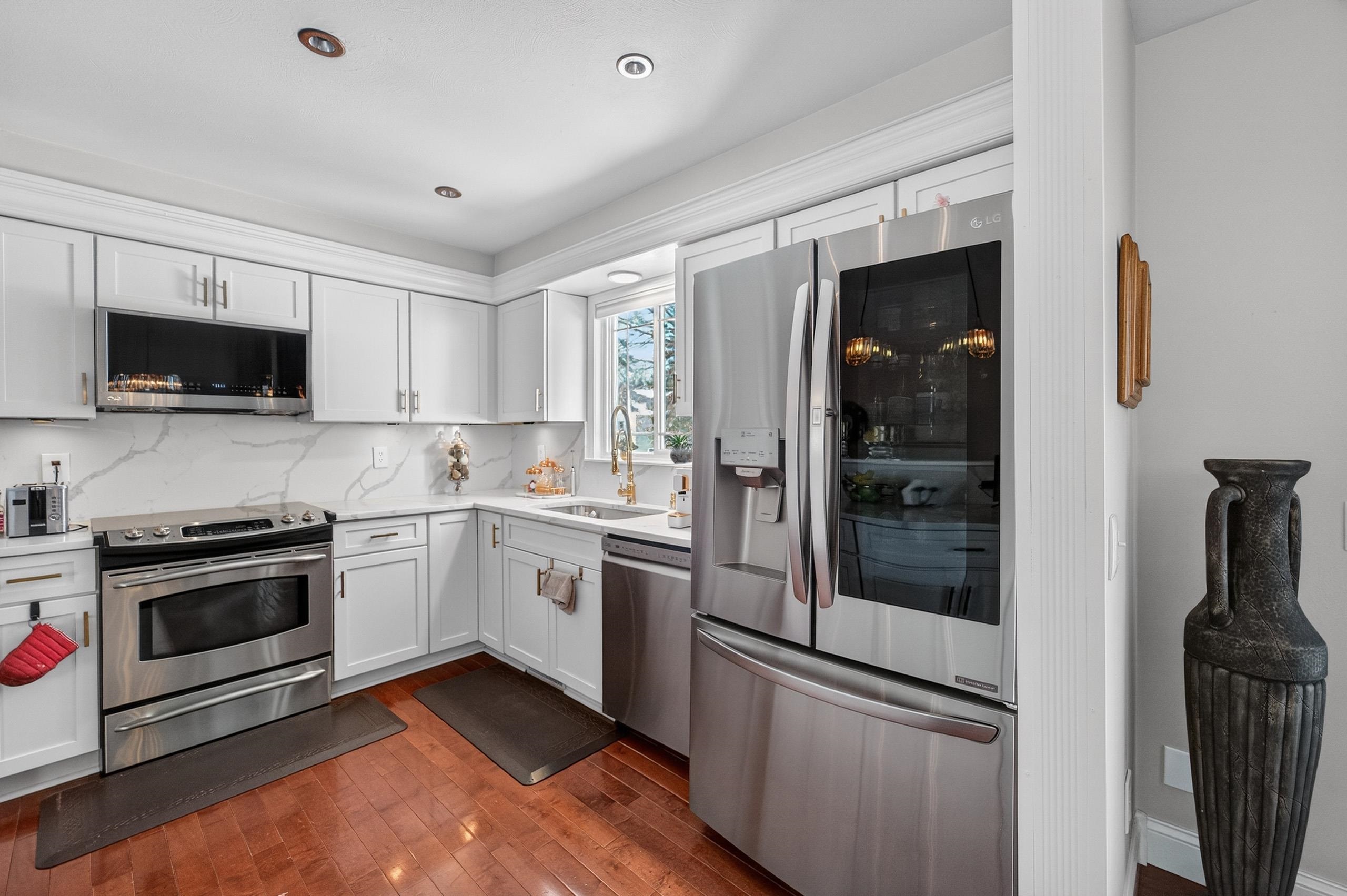 10 Sandy Court Madison, WI 53717 - Photo 11 of 50