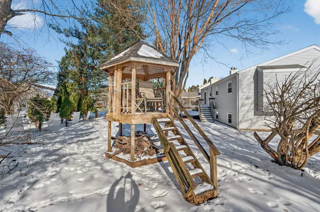 $474,900 | 10 Sandy Court, Madison, WI 53717