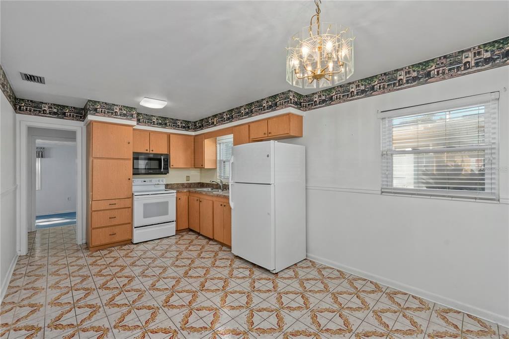 3414 West Aileen Street Tampa, FL 33607 - Photo 13 of 37