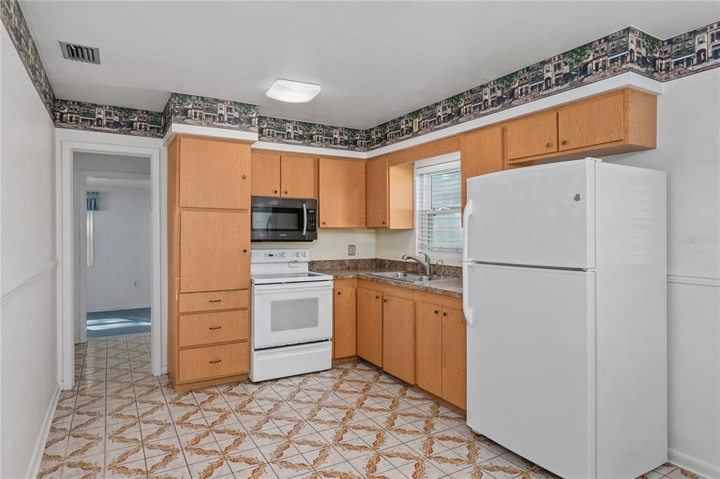 3414 West Aileen Street Tampa, FL 33607 - Photo 14 of 37