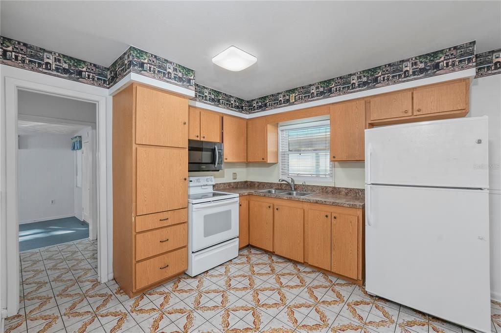 3414 West Aileen Street Tampa, FL 33607 - Photo 15 of 37