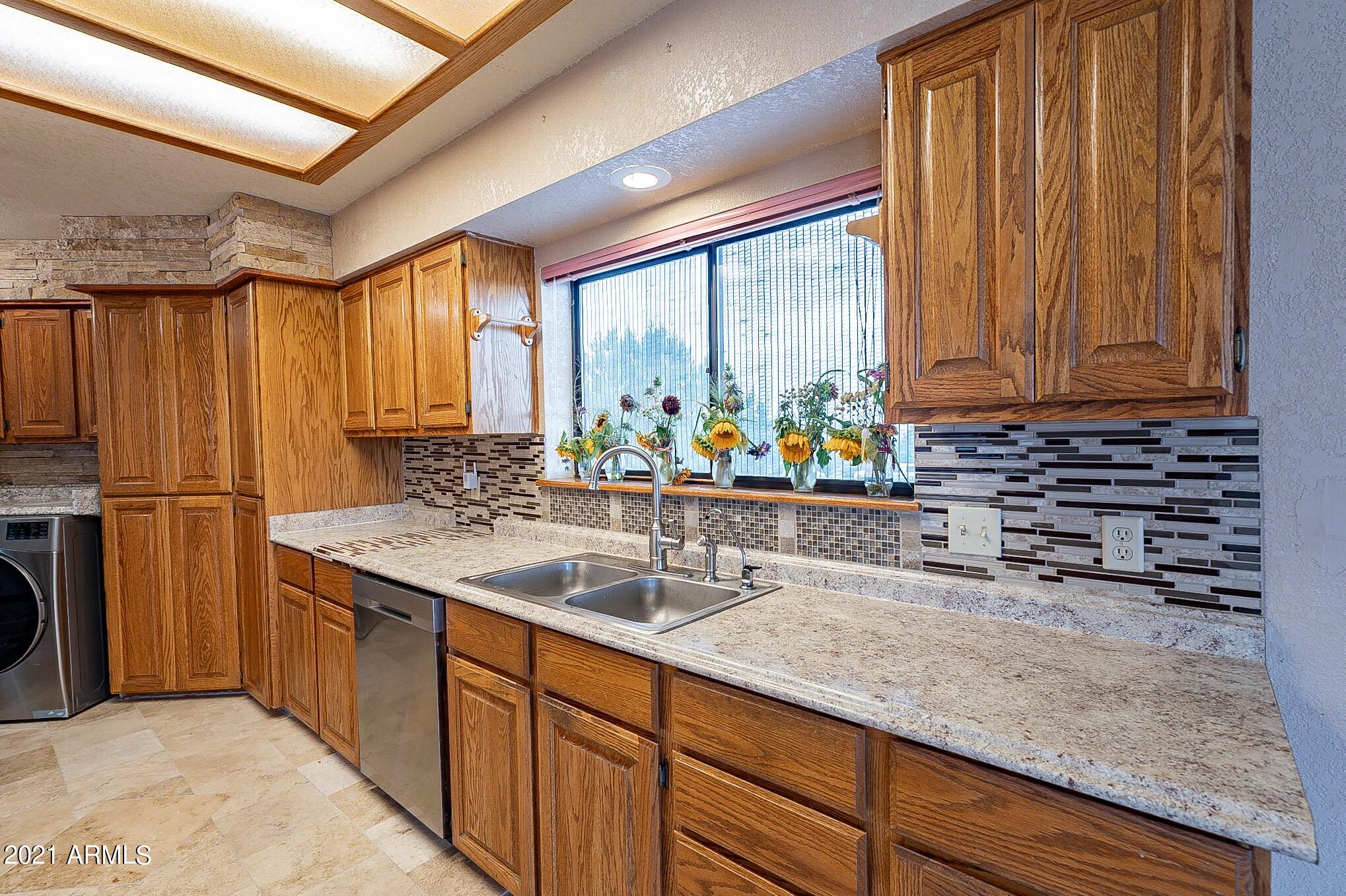 4815 Hopi Way Rimrock, AZ 86335 - Photo 19 of 52 019_Kitchen