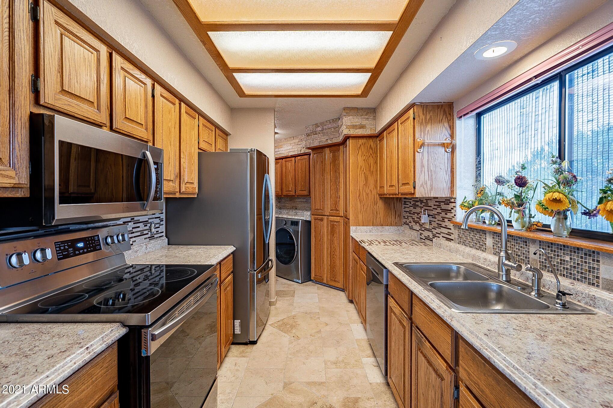 4815 Hopi Way Rimrock, AZ 86335 - Photo 20 of 52 020_Kitchen