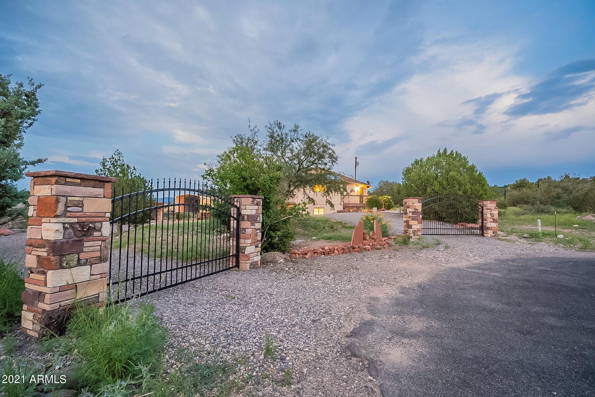 4815 Hopi Way Rimrock, AZ 86335 - Photo 2 of 52 002_Front Gate Entry