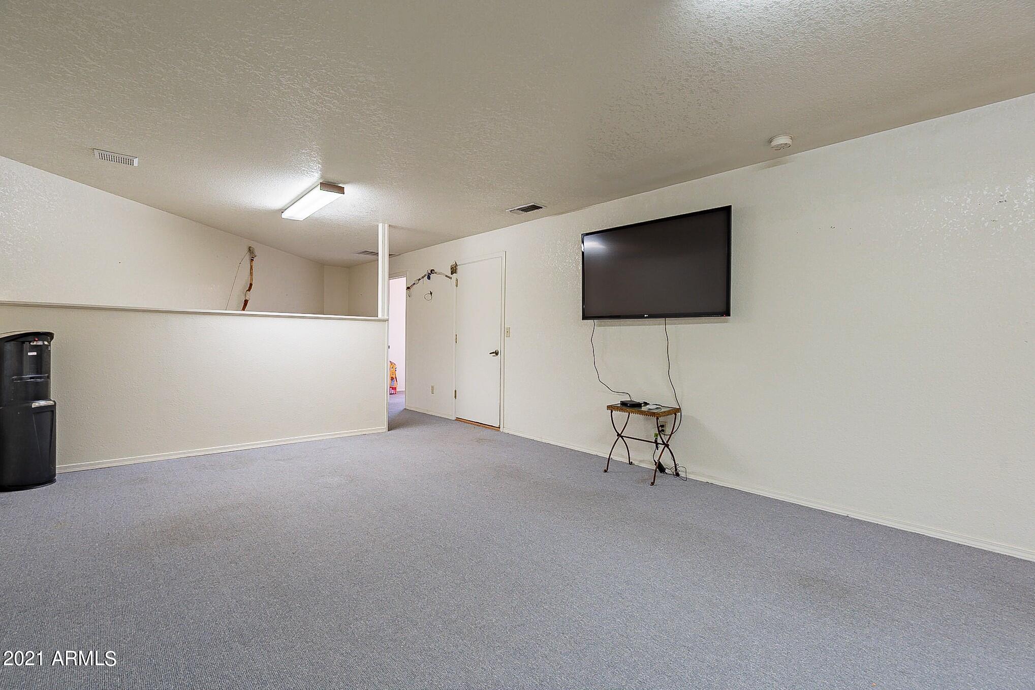 4815 Hopi Way Rimrock, AZ 86335 - Photo 39 of 52 039_Downstairs Living Area