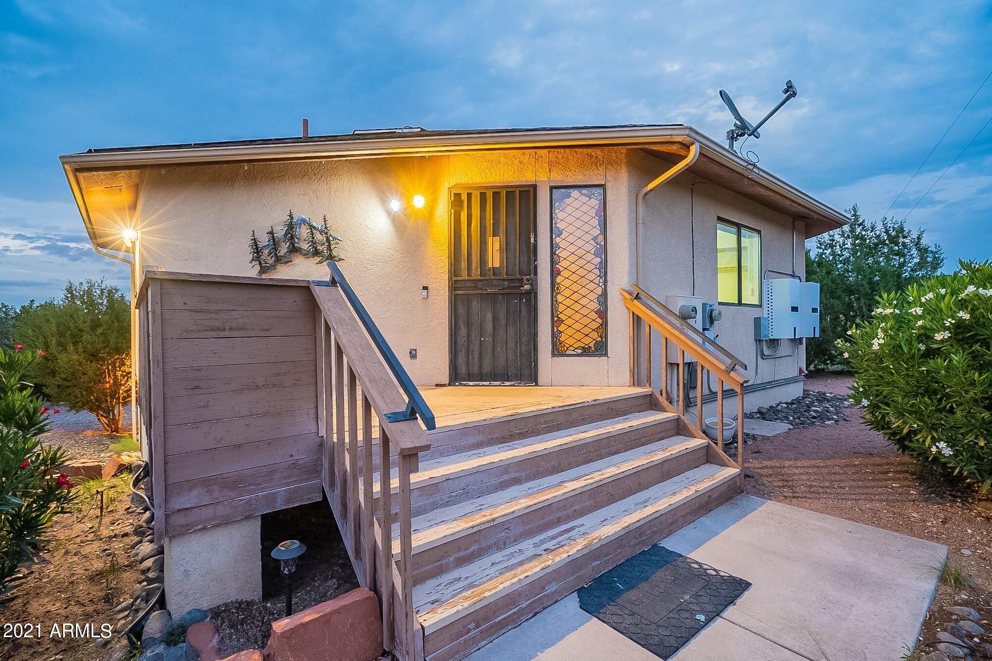 4815 Hopi Way Rimrock, AZ 86335 - Photo 4 of 52 004_Front Entry