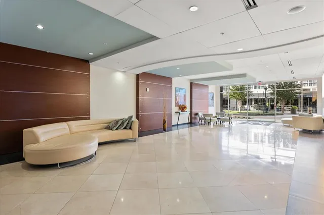 $274,900 | 101 South Eola Drive, Unit 610, Orlando, FL 32801