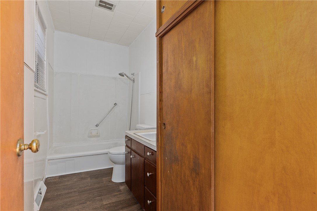 205 North 3rd Street Altamont, IL 62411 - Photo 23 of 25