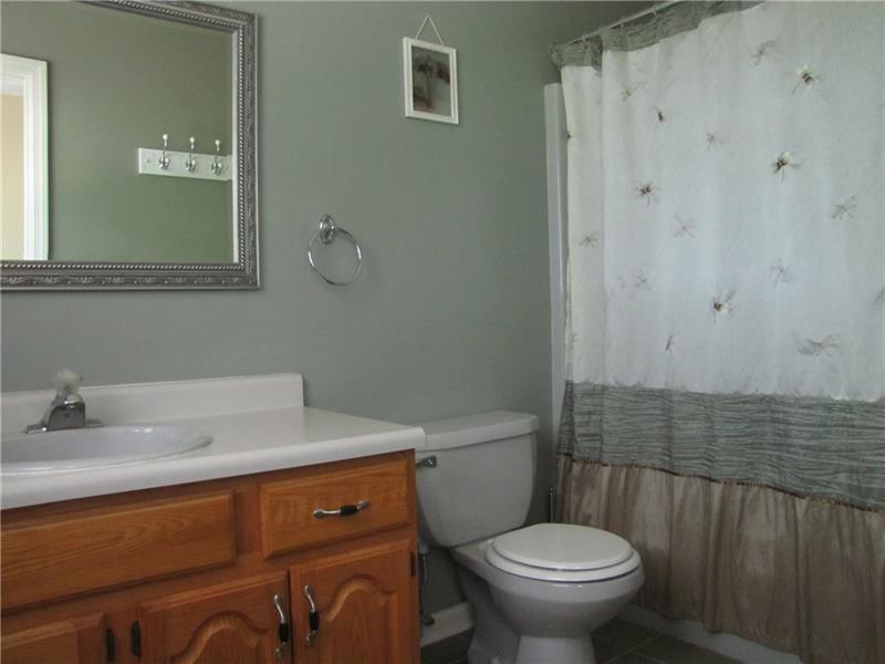 208 Rizzi Drive Irwin, PA 15642 - Photo 14 of 25 Gallery Image 14