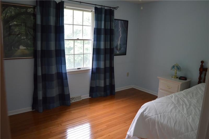 208 Rizzi Drive Irwin, PA 15642 - Photo 16 of 25 Gallery Image 16