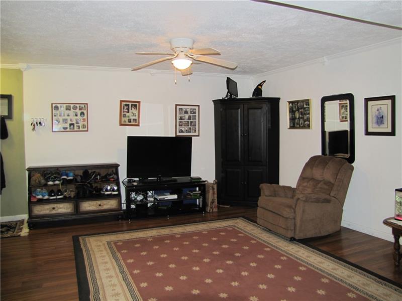 208 Rizzi Drive Irwin, PA 15642 - Photo 19 of 25 Gallery Image 19